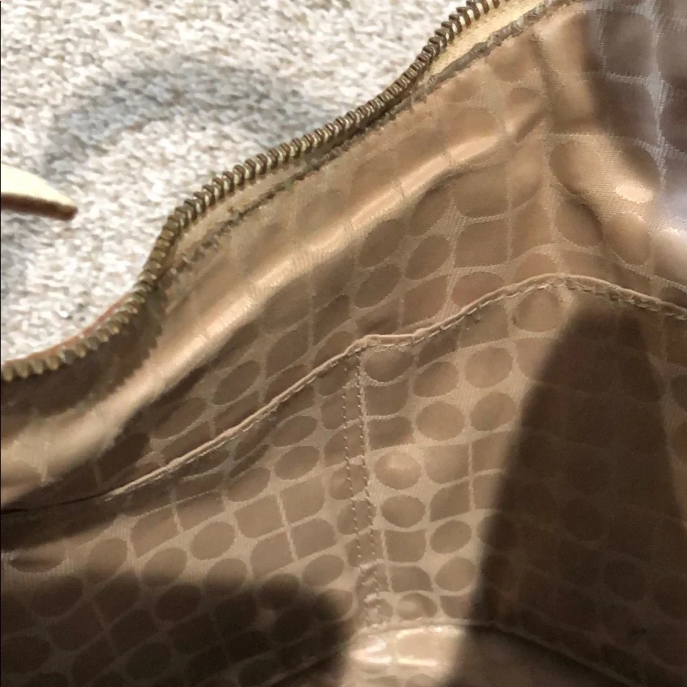 Kate Spade Hudson Pebble Leather Large Hobo Bag Cream/Off White in EUC - Picture 15 of 16